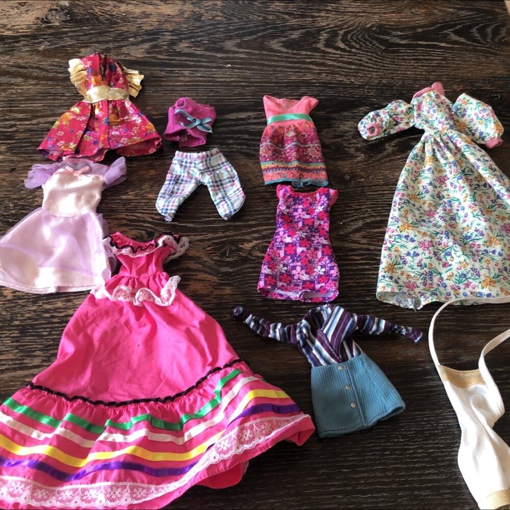Bintage Barbie clothes lot